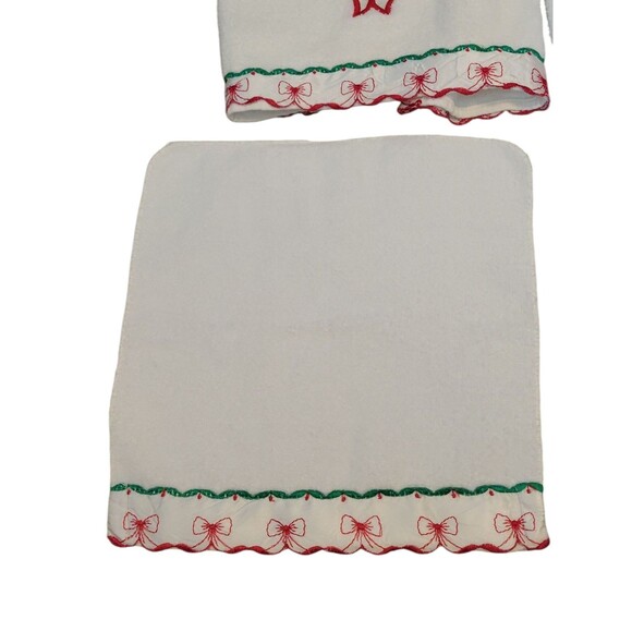 Cannon R.A. Briggs 5 Christmas Bathroom Towel Set Satin Edge - Picture 4 of 8